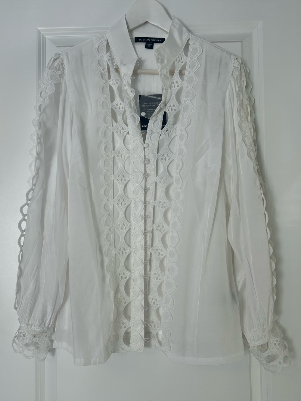 Boston Proper White Eyelet Lace Button-Front Blouse with Cami | M